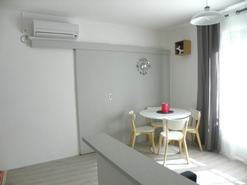 Provencal Vintage Cocoon Apartment L'Isle-sur-la-Sorgue Exterior photo